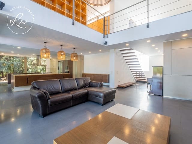 5 sypialnia Finka/Dom wiejski na sprzedaż w Avinyonet de Puigventós z garażem - 998 000 € (Ref: 9431692)