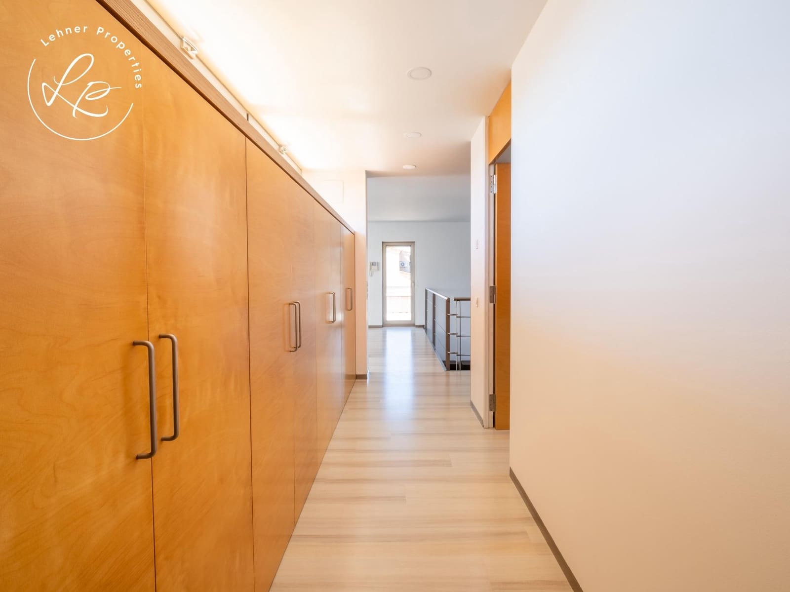 5 slaapkamer Finca/Landhuis te koop in Avinyonet de Puigventos met zwembad garage - € 895.000 (Ref: 9431692)