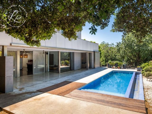 5 Zimmer Finca/Landgut zu verkaufen in Avinyonet de Puigventós mit Pool Garage - 895.000 € (Ref: 9431692)