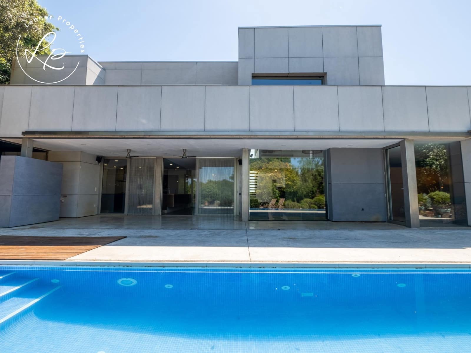 5 slaapkamer Finca/Landhuis te koop in Avinyonet de Puigventos met zwembad garage - € 895.000 (Ref: 9431692)