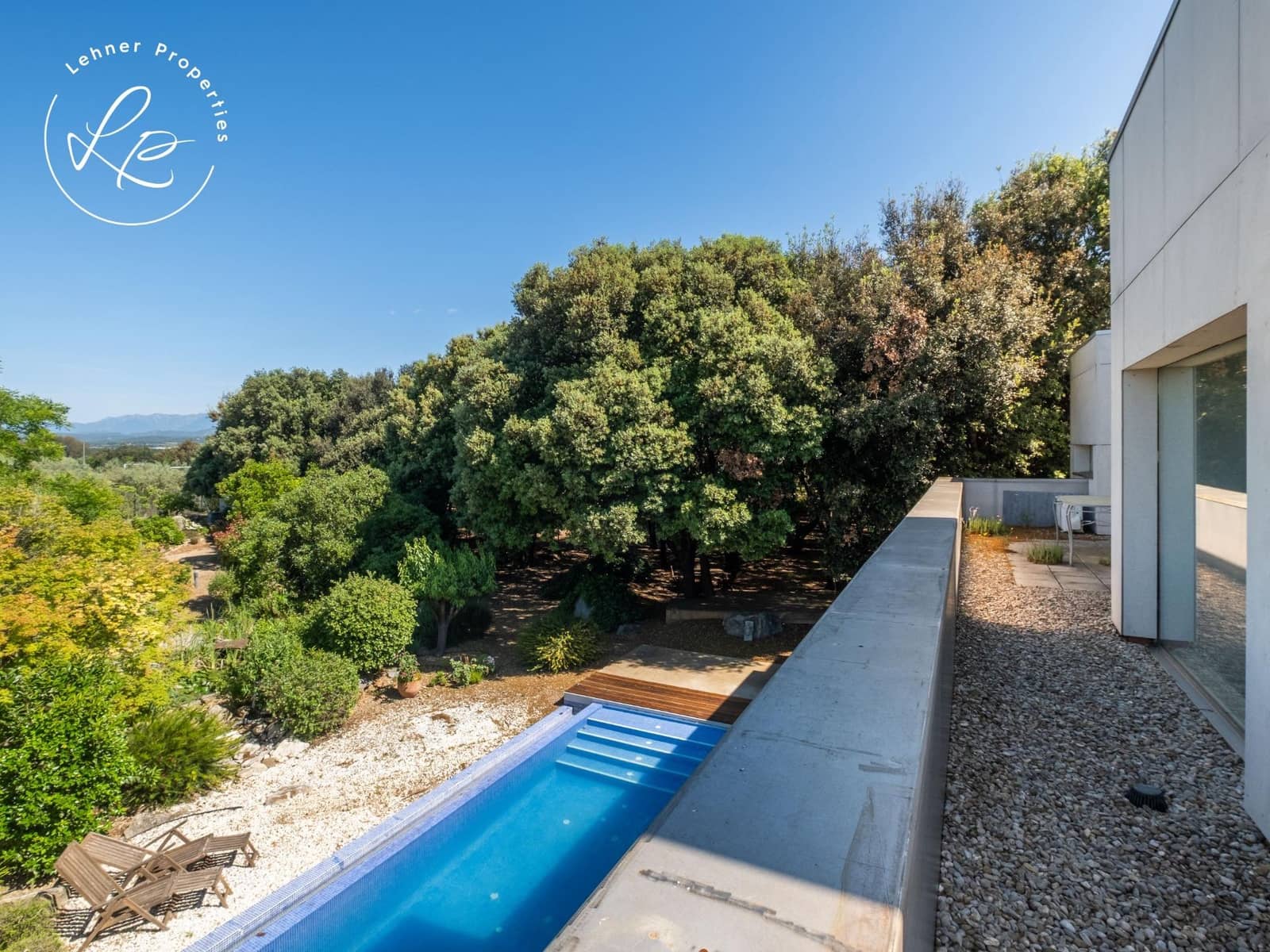 5 slaapkamer Finca/Landhuis te koop in Avinyonet de Puigventos met zwembad garage - € 895.000 (Ref: 9431692)