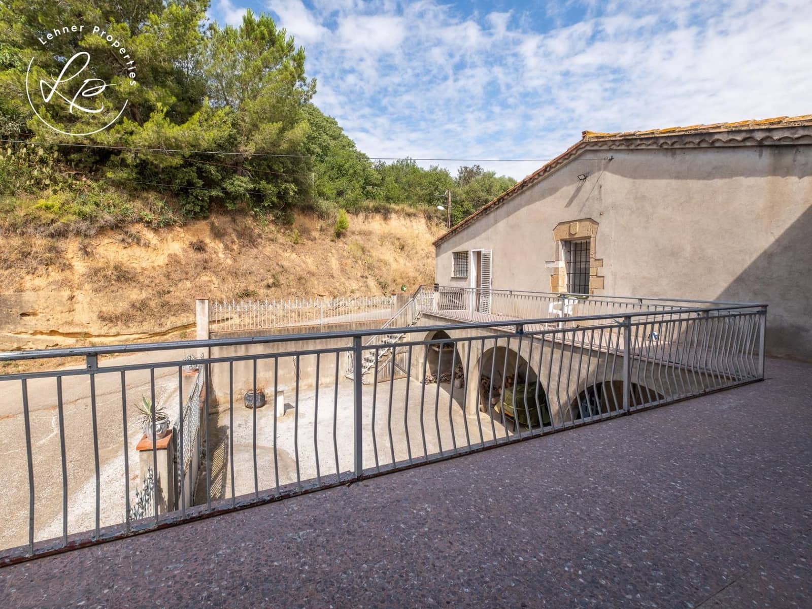 5 soveværelse Byhus til salg i Pontos - € 398.000 (Ref: 9431693)