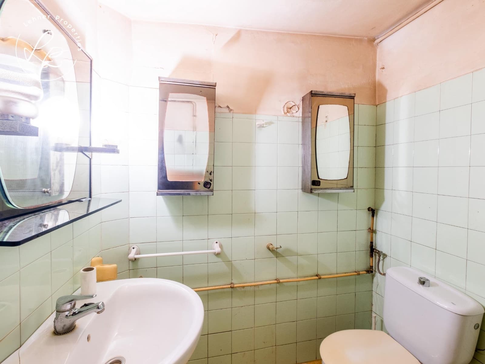 4 bedroom Villa for sale in Figueres with garage - € 205,000 (Ref: 9431694)