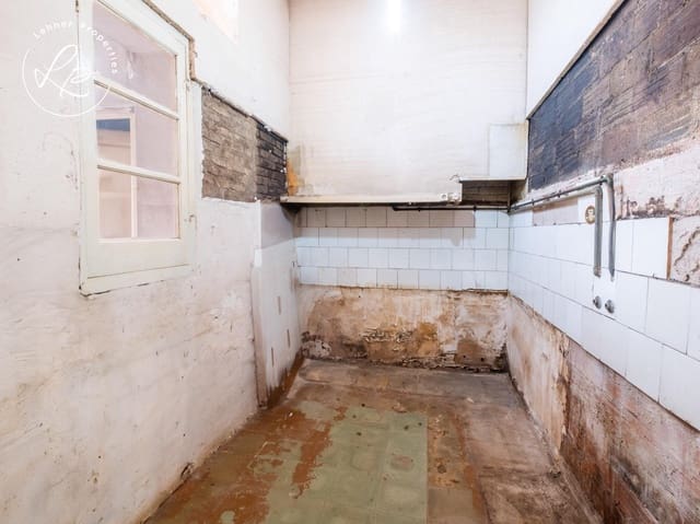 4 camera da letto Villa in vendita in Figueres con garage - 205.000 € (Rif: 9431694)