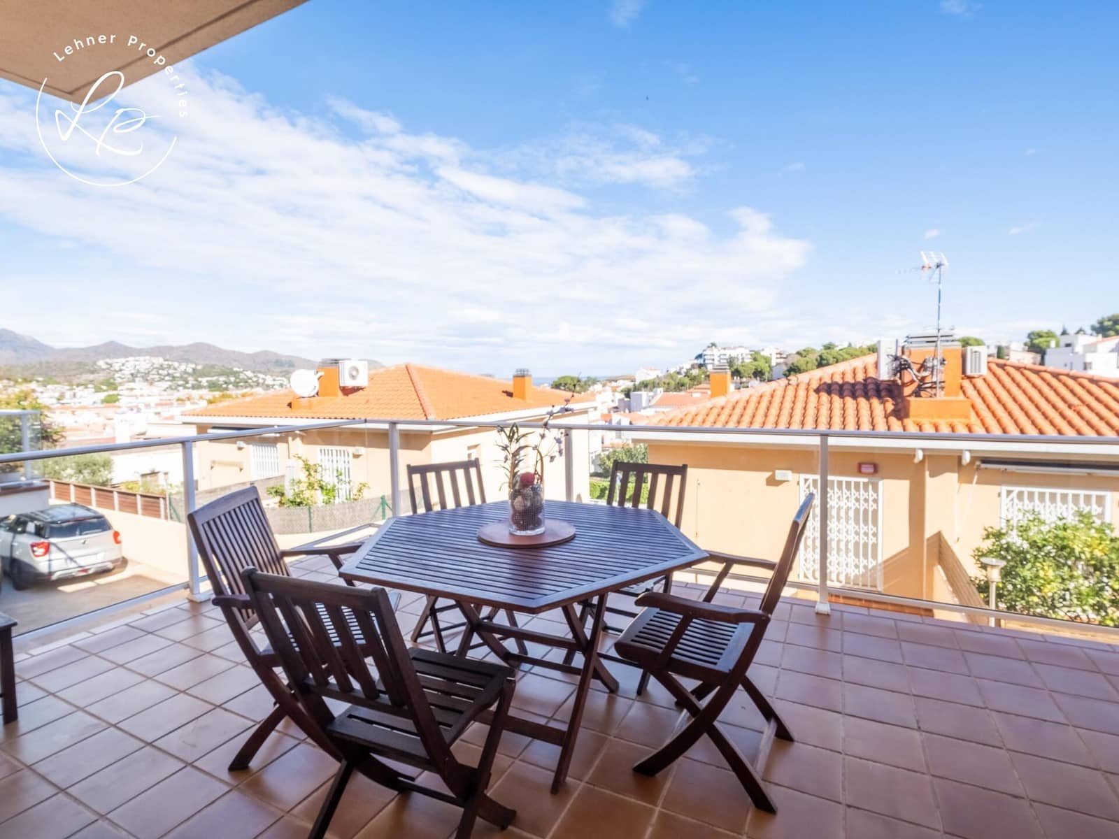 2 makuuhuone Omakotitalo myytävänä paikassa Llanca mukana 
autotalli - 450 000 € (Ref: 9431695)