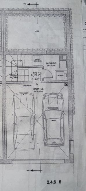 2 makuuhuone Omakotitalo myytävänä paikassa Llanca mukana 
autotalli - 450 000 € (Ref: 9431695)