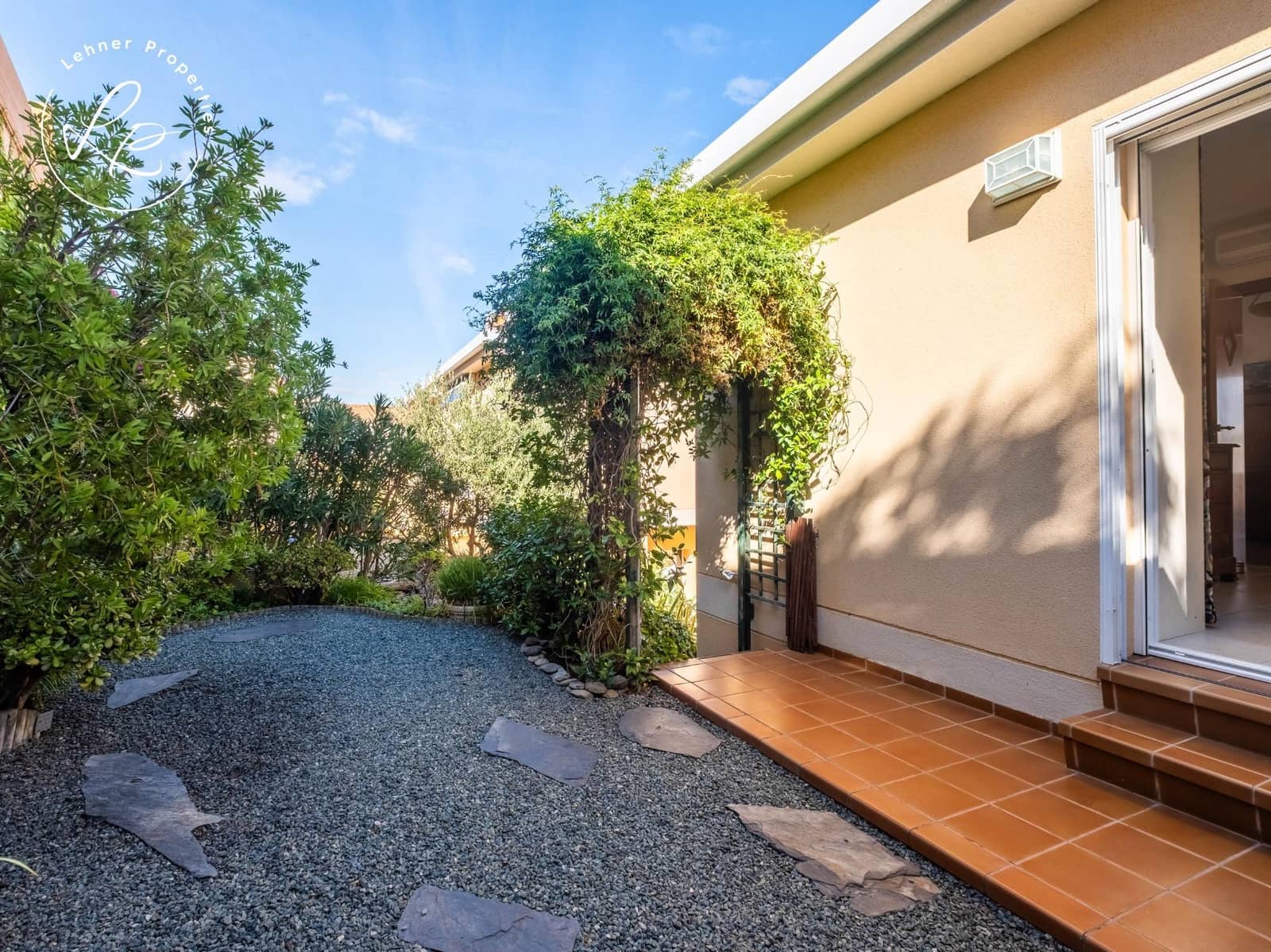 3 sovrum Hus till salu i Llanca med garage - 435 000 € (Ref: 9431695)