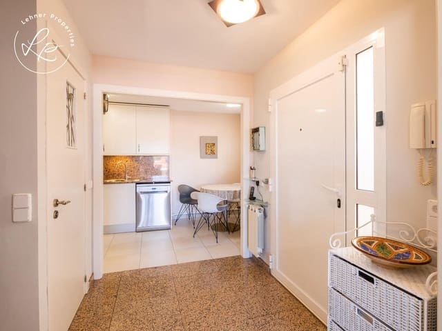 3 bedroom Townhouse for sale in Llançà with garage - € 435,000 (Ref: 9431695)