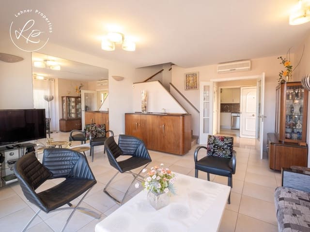 3 bedroom Townhouse for sale in Llançà with garage - € 435,000 (Ref: 9431695)