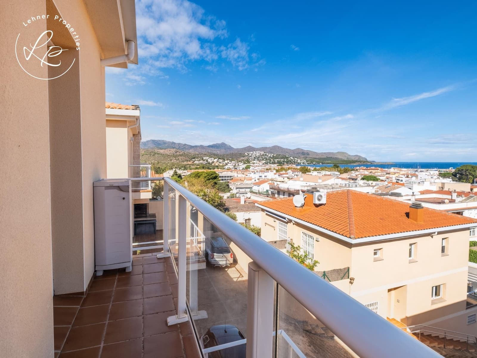 3 sovrum Hus till salu i Llanca med garage - 435 000 € (Ref: 9431695)