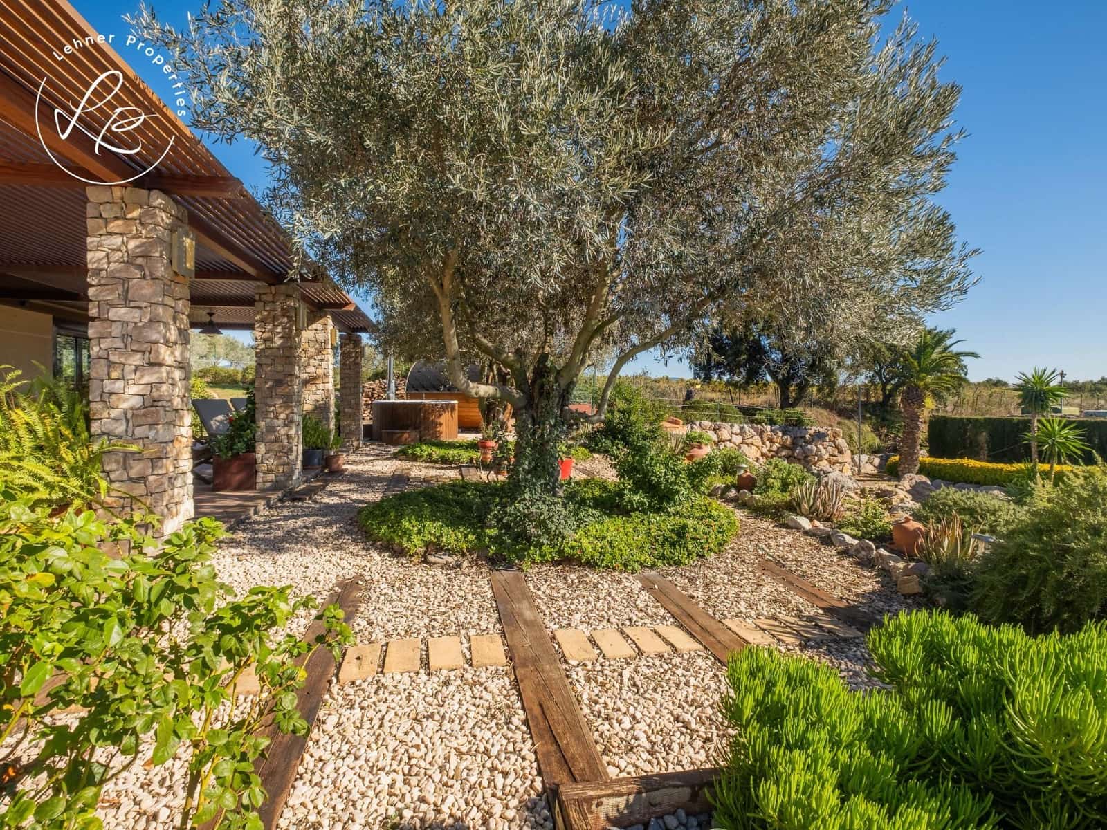 4 bedroom Townhouse for sale in Mollet de Peralada - € 975,000 (Ref: 9431696)