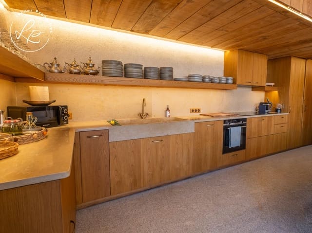 7 soveværelse Finca/Landehus til salg i Capmany med swimmingpool - € 1.450.000 (Ref: 9440594)