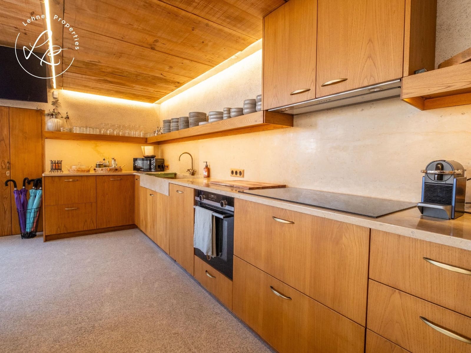 7 soveværelse Finca/Landehus til salg i Capmany med swimmingpool - € 1.450.000 (Ref: 9440594)