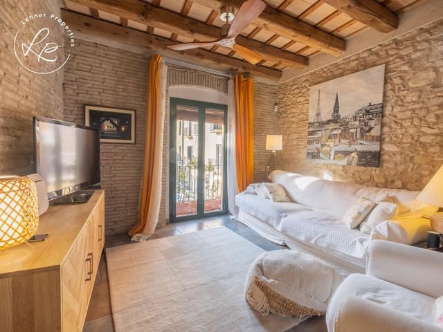 Casa de 5 habitaciones en Peralada en venta - 465.000 € (Ref: 9450861)