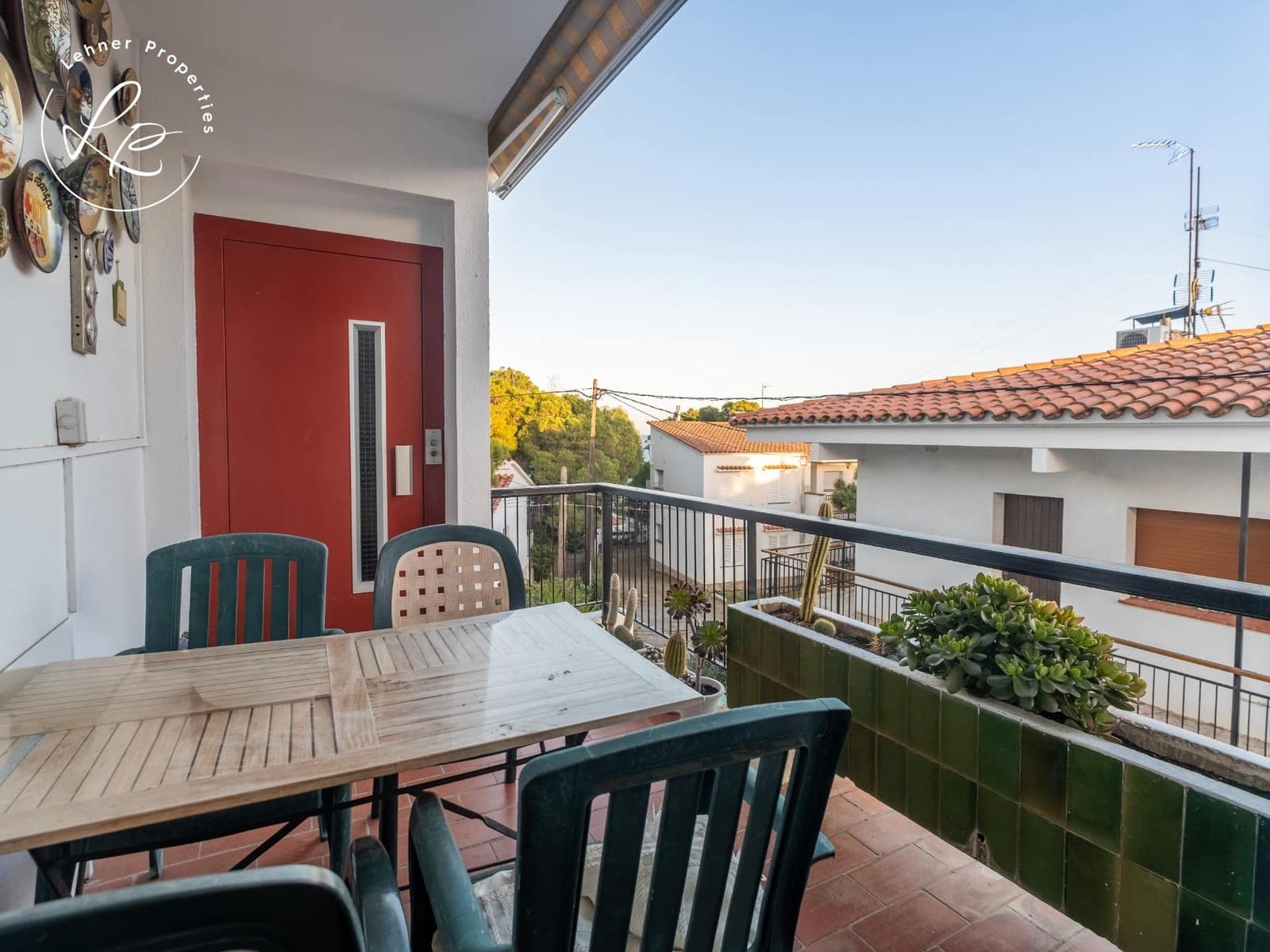 3 makuuhuone Kattohuoneisto myytävänä paikassa Llanca mukana 
autotalli - 285 000 € (Ref: 9518877)