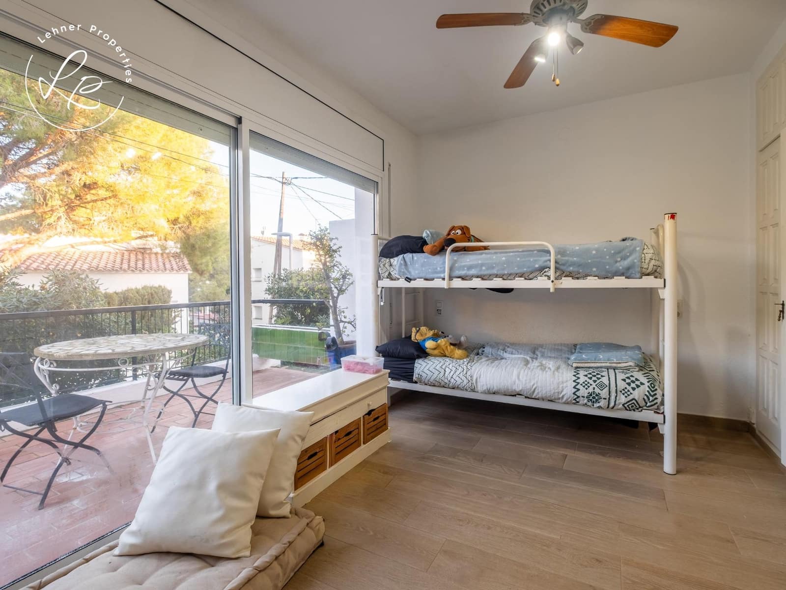 3 makuuhuone Kattohuoneisto myytävänä paikassa Llanca mukana 
autotalli - 285 000 € (Ref: 9518877)