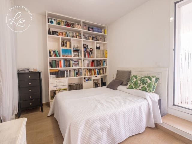 3 makuuhuone Kattohuoneisto myytävänä paikassa Llançà mukana 
autotalli - 285 000 € (Ref: 9518877)