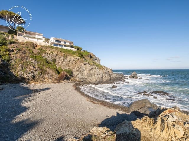 3 makuuhuone Kattohuoneisto myytävänä paikassa Llançà mukana 
autotalli - 285 000 € (Ref: 9518877)