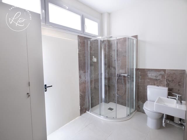 2 soveværelse Erhverv til salg i Empuriabrava, Castelló d'Empúries - € 139.000 (Ref: 9565216)