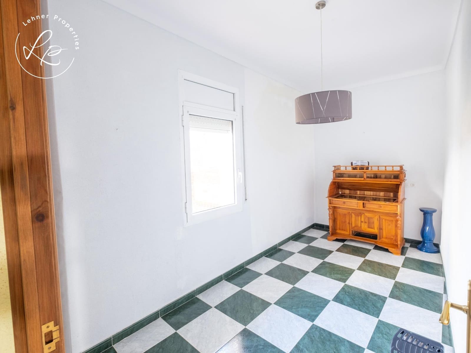 4 bedroom Villa for sale in Vilajuiga with garage - € 320,000 (Ref: 9604943)