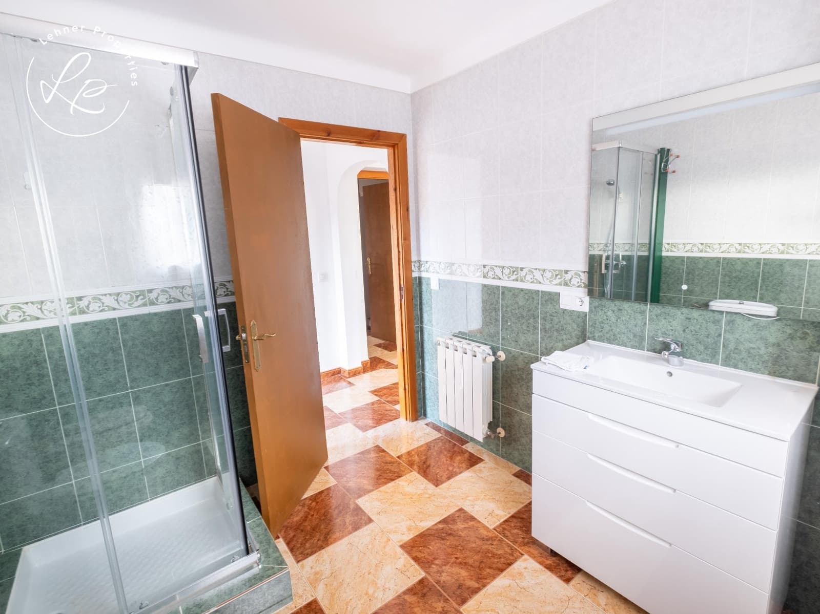 4 bedroom Villa for sale in Vilajuiga with garage - € 320,000 (Ref: 9604943)