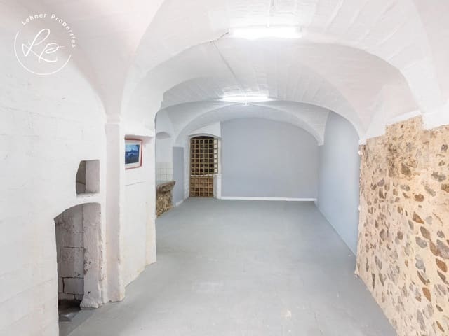 4 Zimmer Villa zu verkaufen in Vilajuïga mit Garage - 320.000 € (Ref: 9604943)