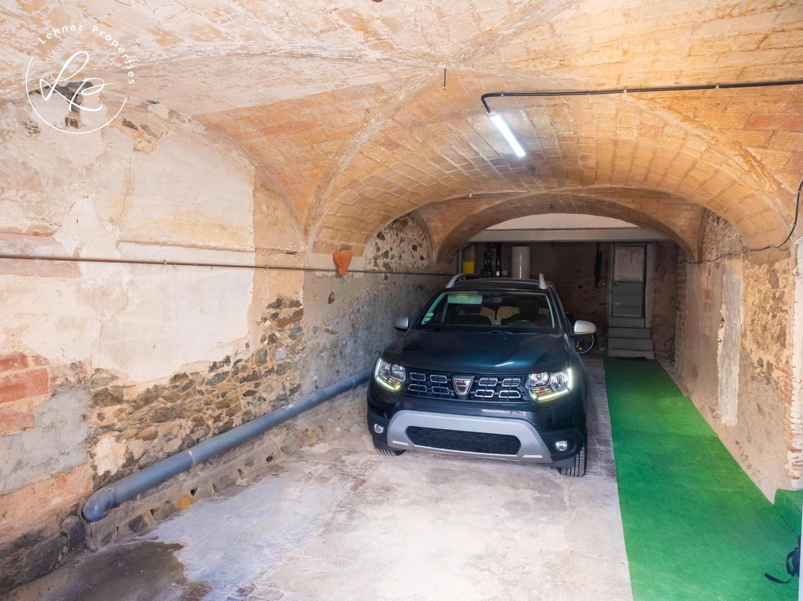 4 bedroom Villa for sale in Vilajuiga with garage - € 320,000 (Ref: 9604943)