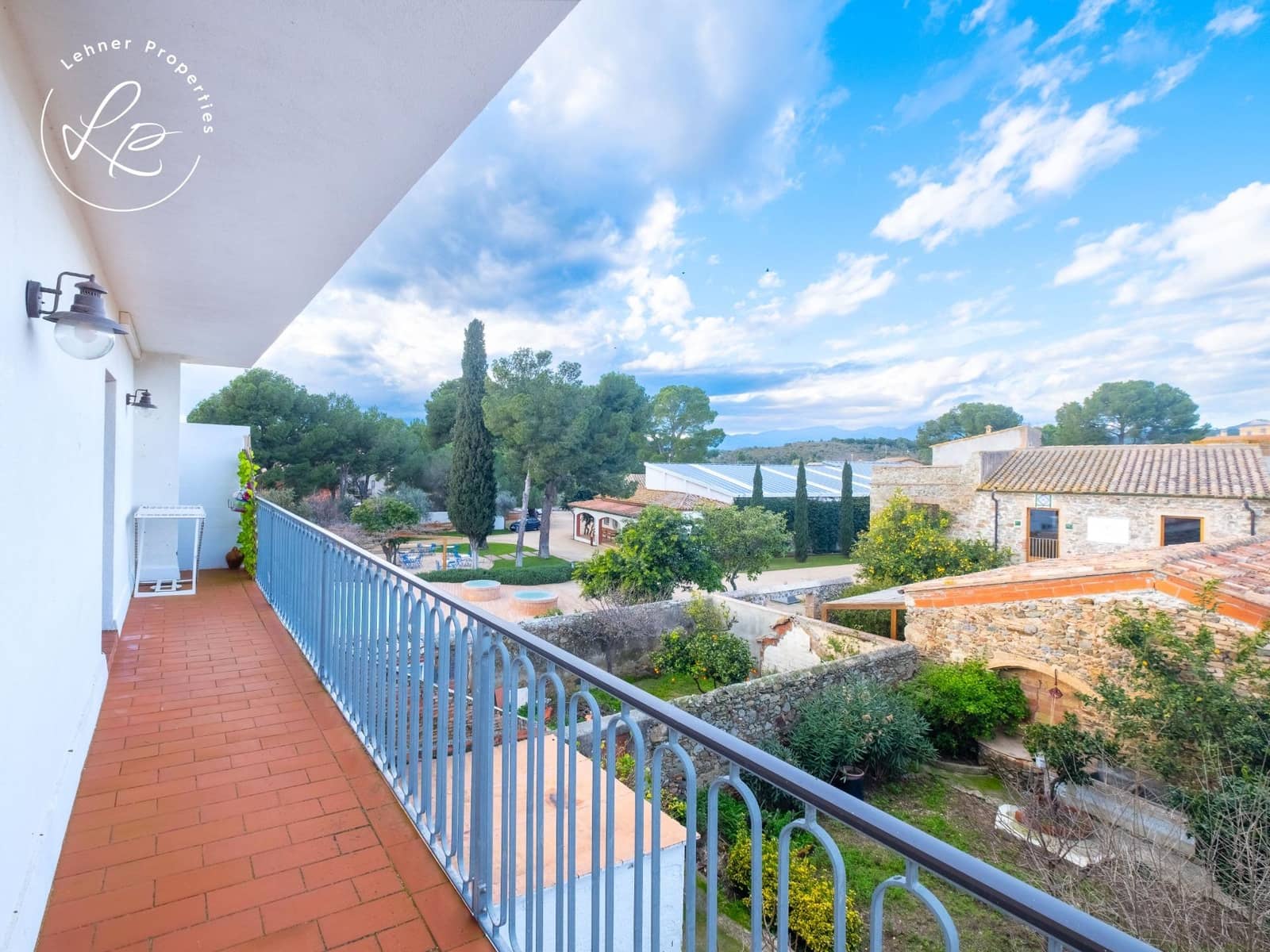 4 bedroom Villa for sale in Vilajuiga with garage - € 320,000 (Ref: 9604943)