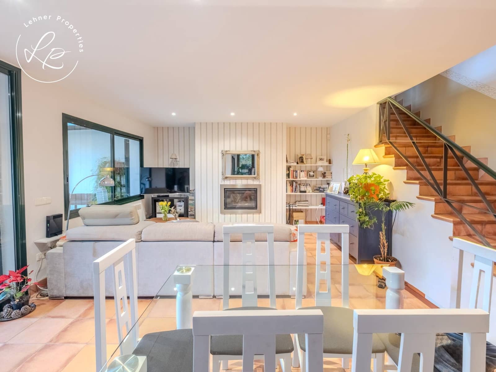 3 bedroom Terraced Villa for sale in Navata with pool - € 475,000 (Ref: 9698809)