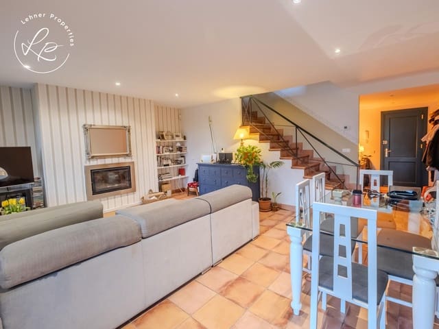 3 soveværelse Rækkehus til salg i Navata med swimmingpool - € 475.000 (Ref: 9698809)