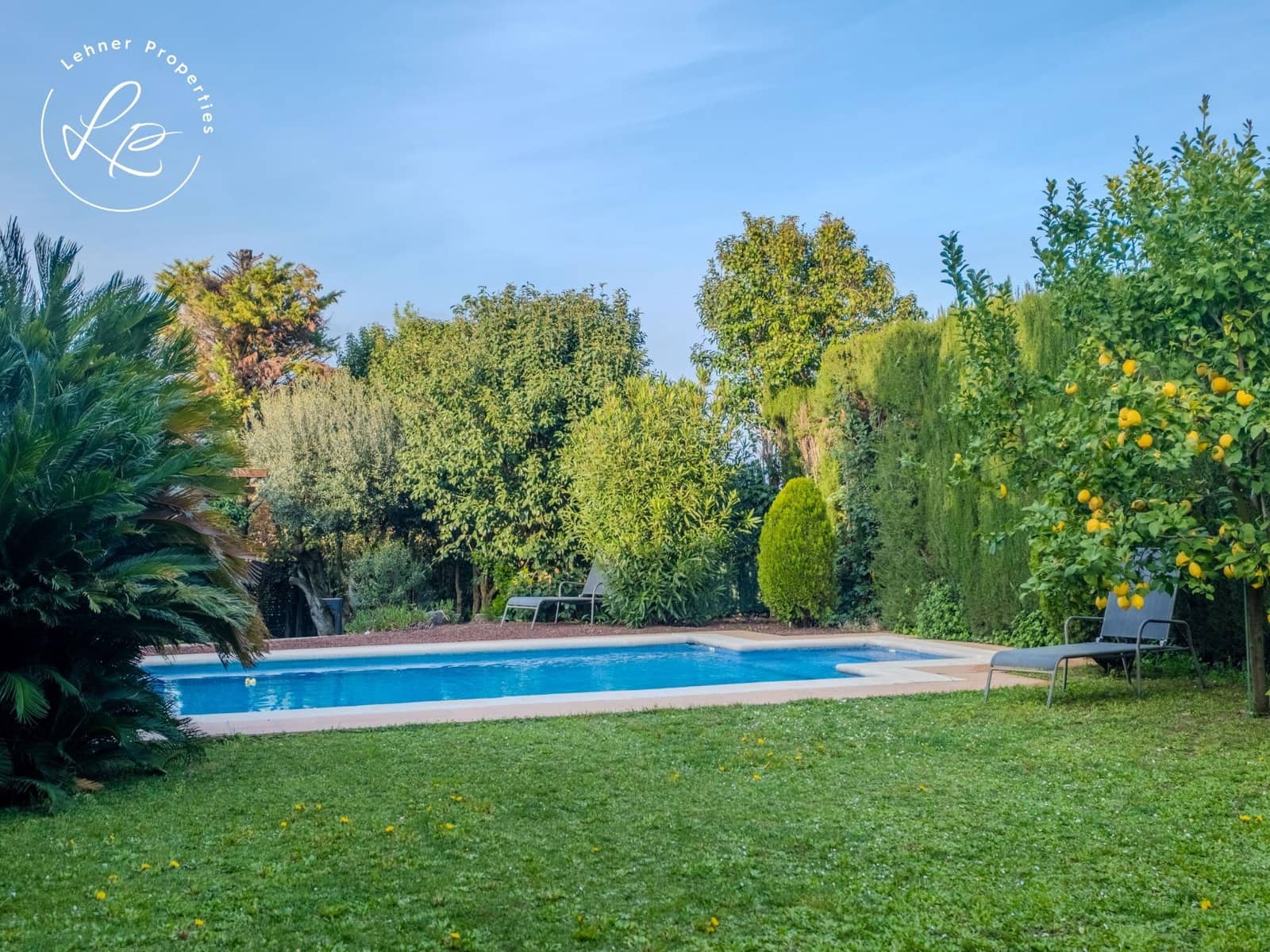 3 bedroom Terraced Villa for sale in Navata with pool - € 475,000 (Ref: 9698809)