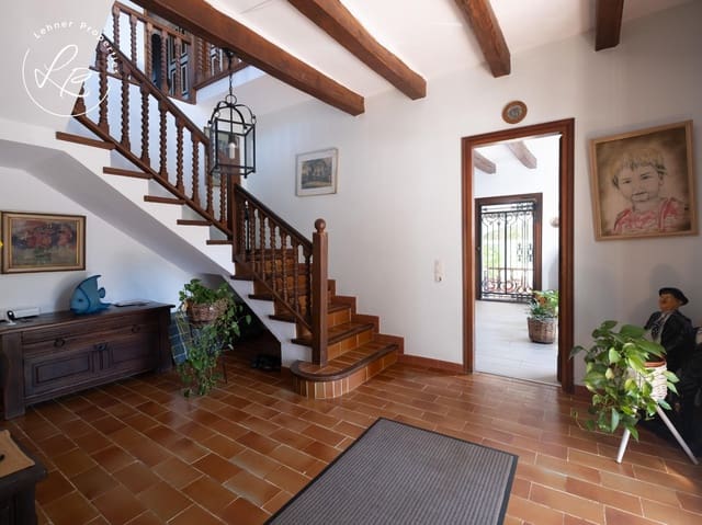 3 sovrum Finca/Hus på landet till salu i Pedret i Marzà med pool garage - 1 980 000 € (Ref: 9899164)
