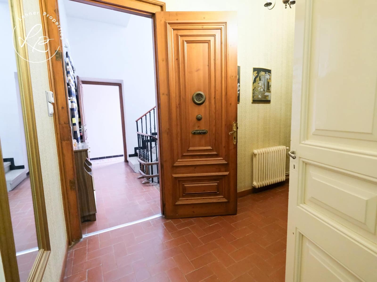 13 soverom Hotell til salgs i Garriguella - € 600 000 (Ref: 9903911)