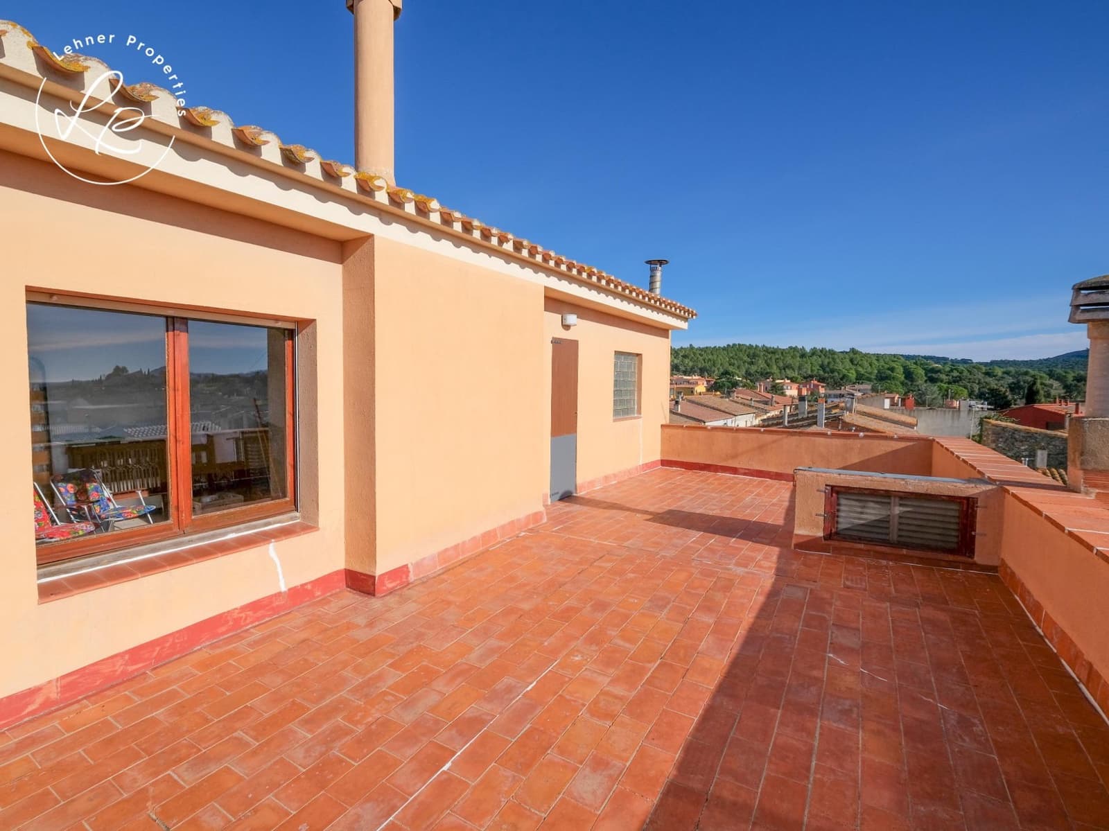 13 soverom Hotell til salgs i Garriguella - € 600 000 (Ref: 9903911)