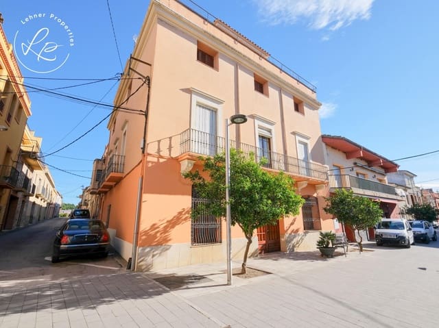 13 soveværelse Hotel til salg i Garriguella - € 600.000 (Ref: 9903911)