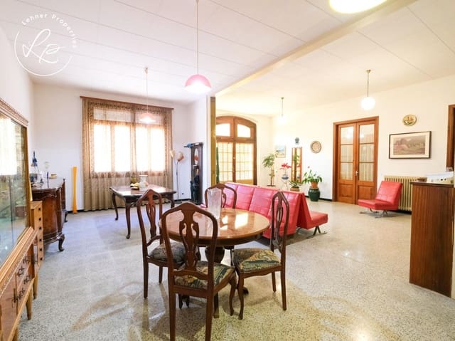 13 soveværelse Hotel til salg i Garriguella - € 600.000 (Ref: 9903911)