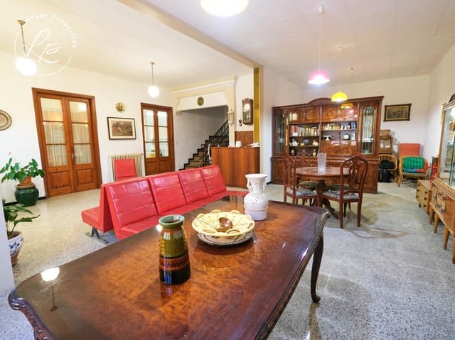 13 soveværelse Hotel til salg i Garriguella - € 600.000 (Ref: 9903911)