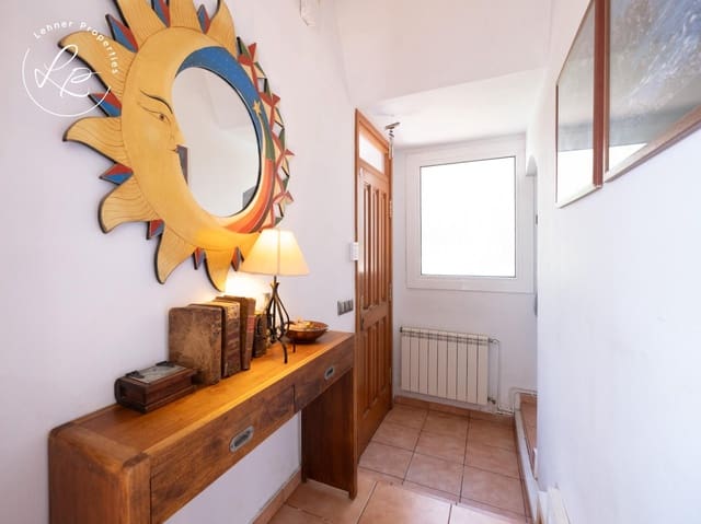 3 Zimmer Villa zu verkaufen in Roses mit Pool Garage - 775.000 € (Ref: 9903912)