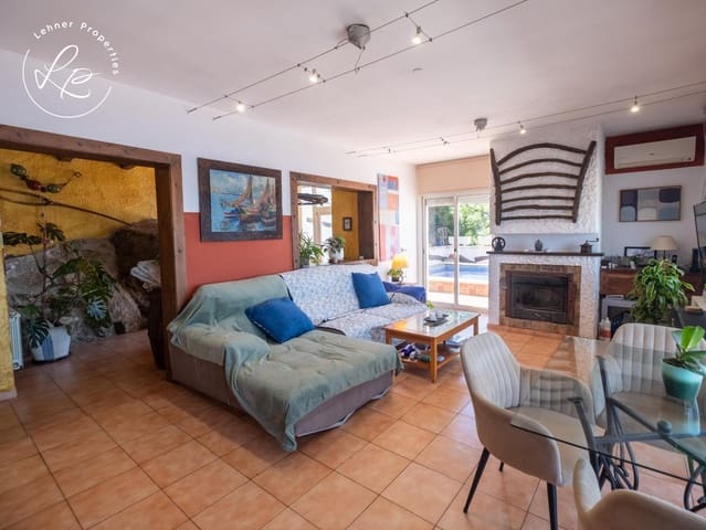 3 Zimmer Villa zu verkaufen in Roses mit Pool Garage - 775.000 € (Ref: 9903912)