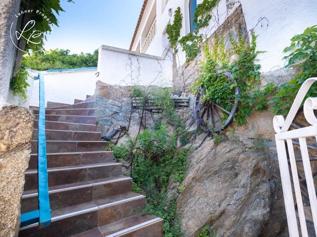 3 Zimmer Villa zu verkaufen in Roses mit Pool Garage - 775.000 € (Ref: 9903912)