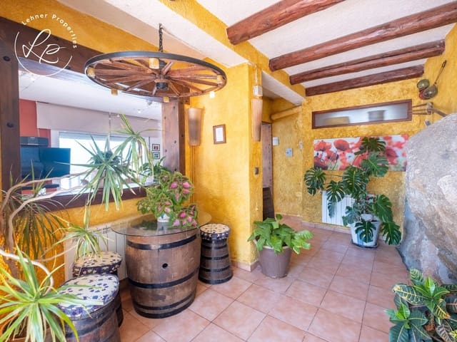 3 Zimmer Villa zu verkaufen in Roses mit Pool Garage - 775.000 € (Ref: 9903912)