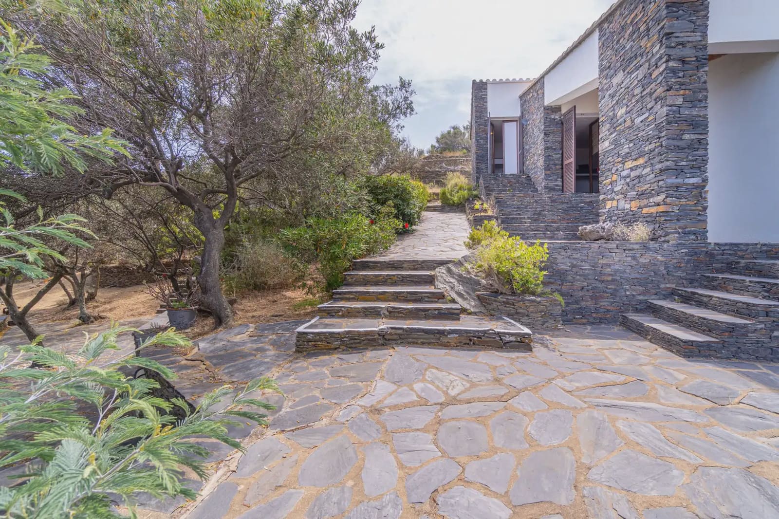 12 soverom Finca/Herregård til salgs i Cadaques - € 9 000 000 (Ref: 9950104)