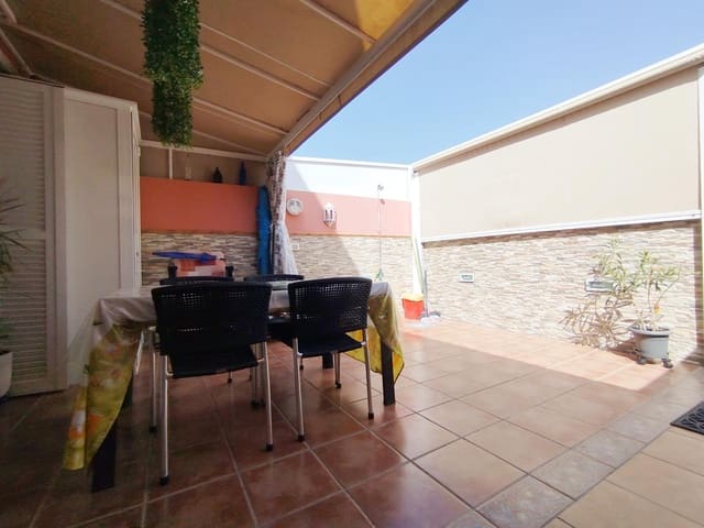 2 slaapkamer Flat te huur in Puerto Rico, Mogán - € 1.500 (Ref: 10001276)