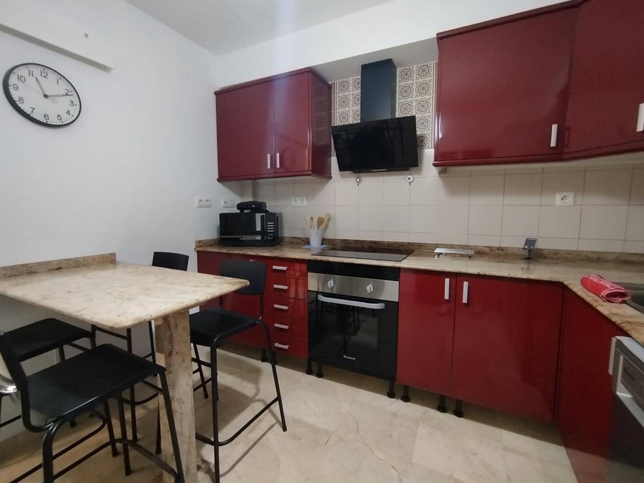 2 slaapkamer Flat te huur in Puerto Rico met zwembad - € 1.500 (Ref: 10001276)
