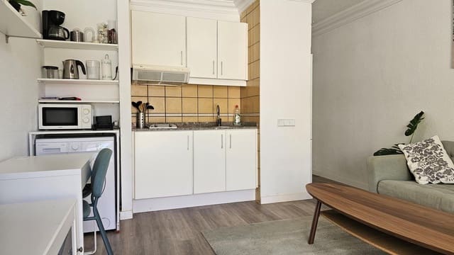 1 sypialnia Mieszkanie na sprzedaż w Playa del Inglés, San Bartolomé de Tirajana z basenem garażem - 185 000 € (Ref: 10007743)