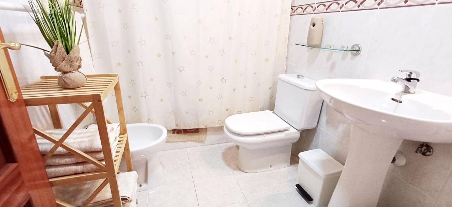 2 sovrum Lägenhet att hyra i La Oliva med pool garage - 1 200 € (Ref: 10009722)