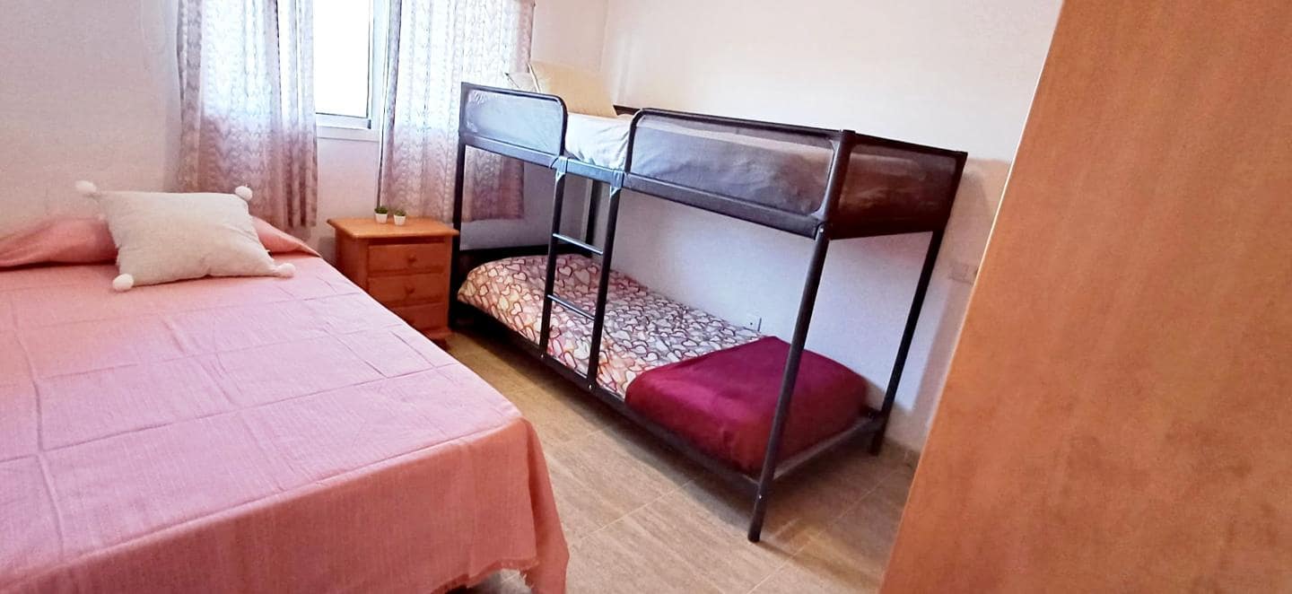 2 sovrum Lägenhet att hyra i La Oliva med pool garage - 1 200 € (Ref: 10009722)