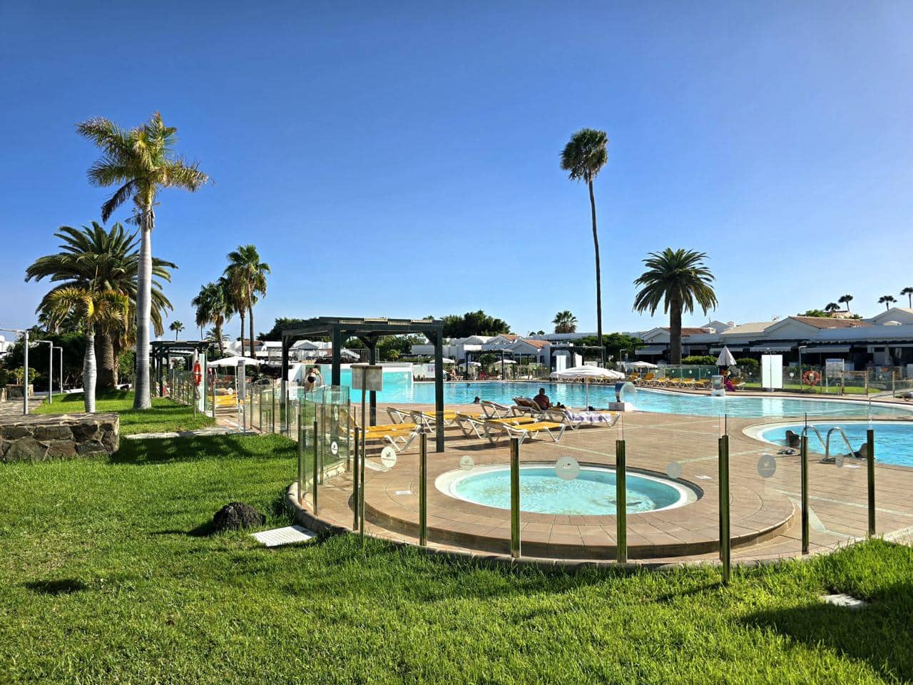 1 sypialnia Bungalow do wynajęcia w Maspalomas z basenem - 1 300 € (Ref: 10009723)