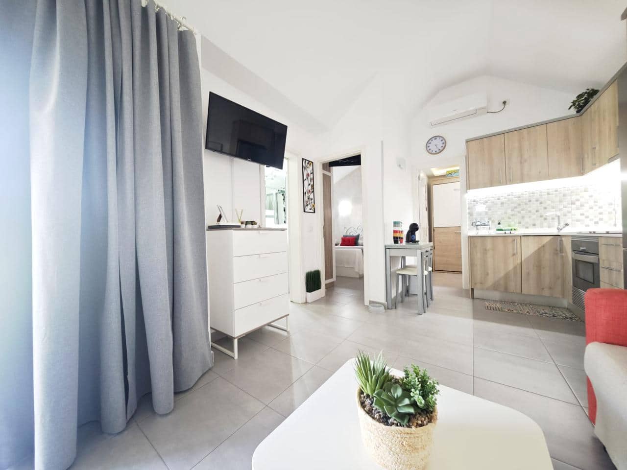 2 makuuhuone Bungalow vuokrattavana paikassa Maspalomas mukana uima-altaan - 1 400 € (Ref: 10014783)
