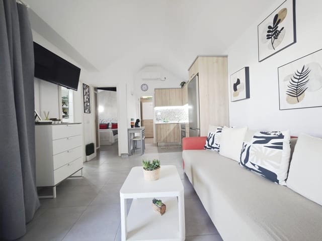 2 slaapkamer Bungalow te huur in Maspalomas, San Bartolomé de Tirajana met zwembad - € 1.400 (Ref: 10014783)